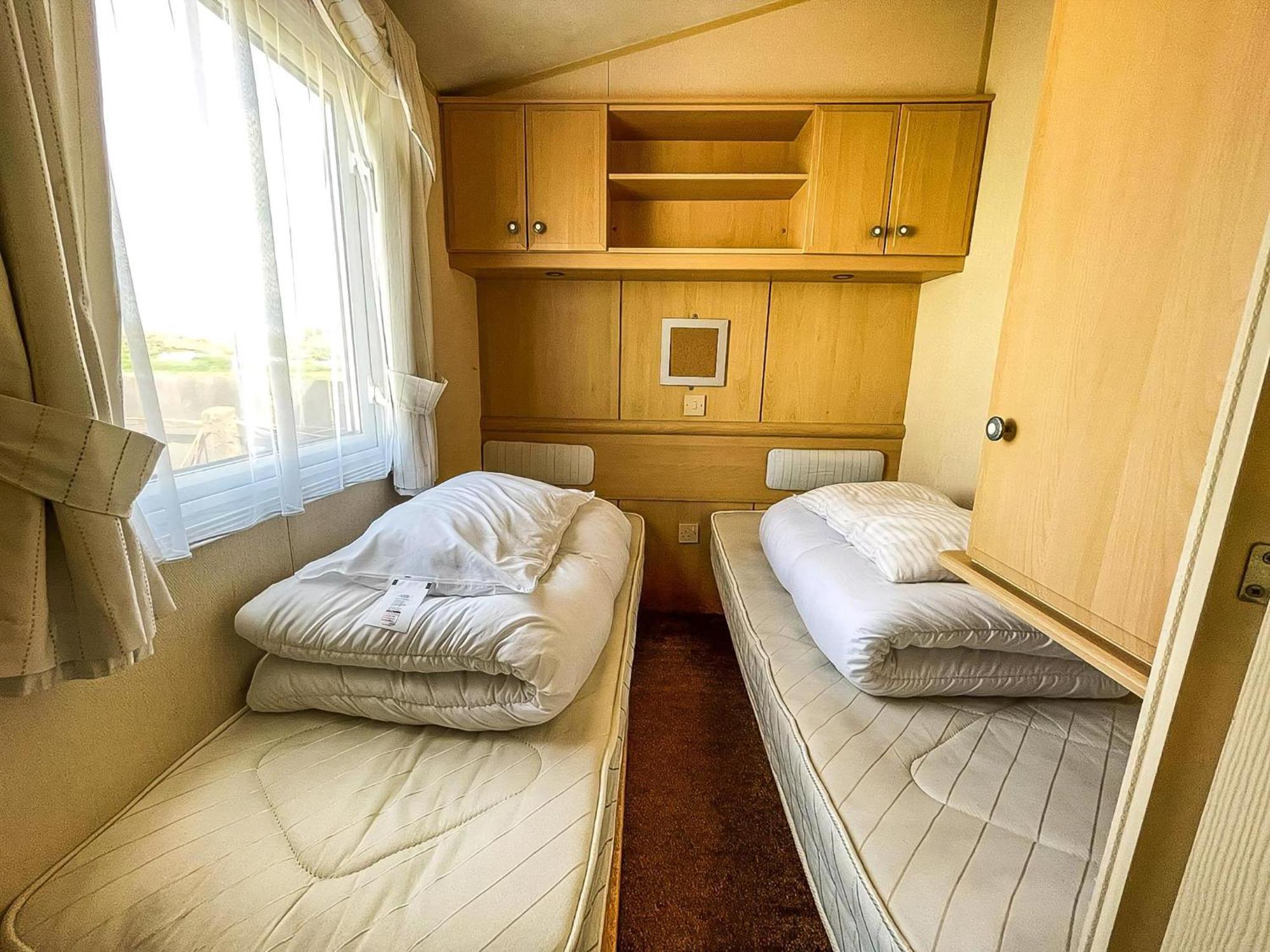 6 Berth Caravan Nearby Hunstanton Beach Front In Norfolk Ref 13019L Exterior foto
