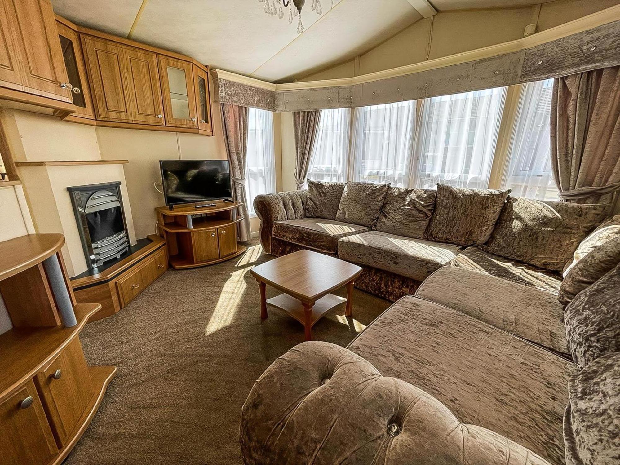 6 Berth Caravan Nearby Hunstanton Beach Front In Norfolk Ref 13019L Exterior foto